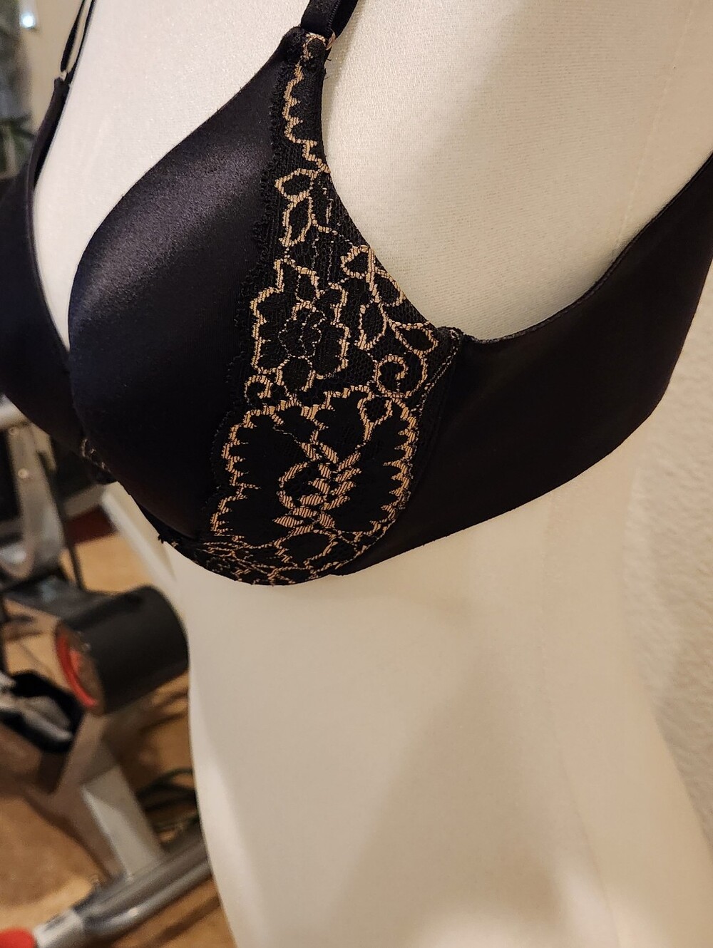 Soma Black Lace-Trim T-Shirt Bra